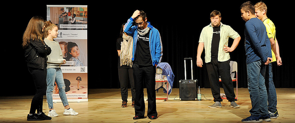 tom_schmal.jpg tom_schmal.jpg